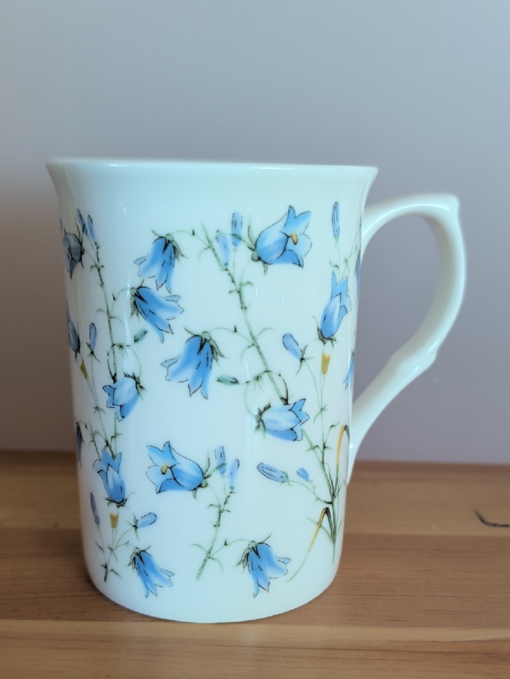 Rose Of England, Fine Bone China, Floral Porcelain Coffee/TeaMug.🌟🌟🌟